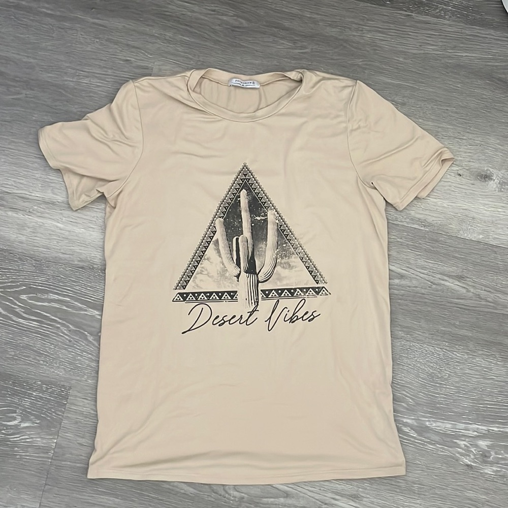 Graphic tee